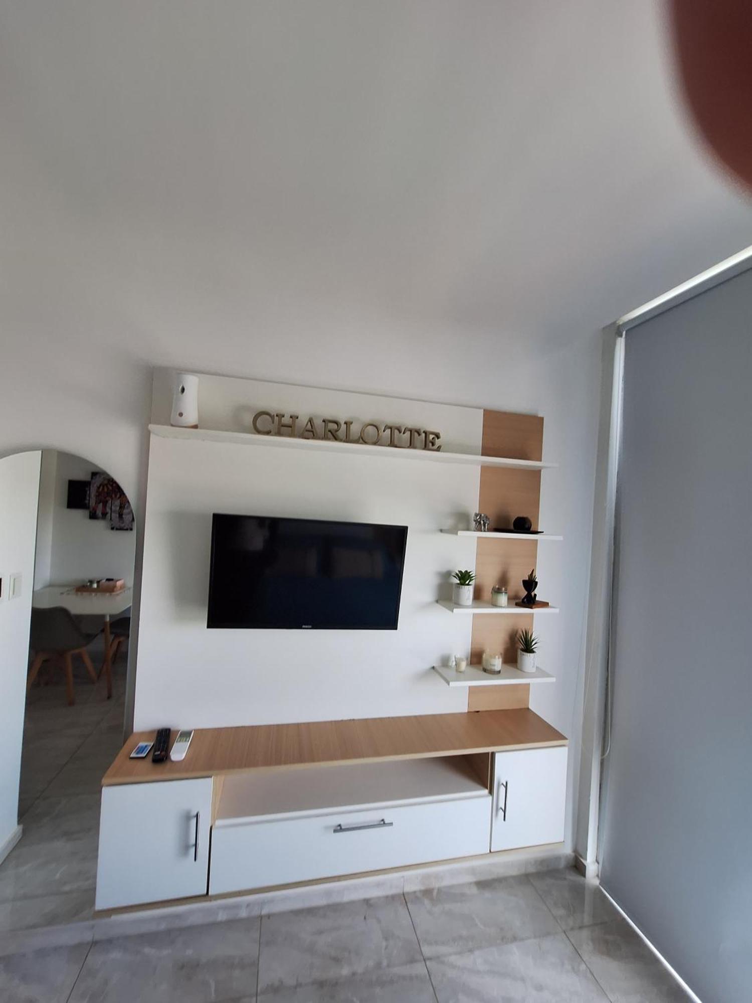 Edificio Charlotte Apartment